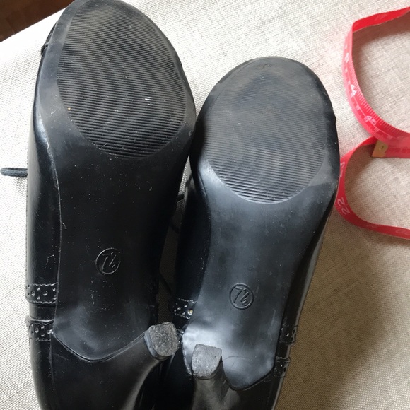 Black “Tuxedo” Heels 7.5M Merona - Picture 6 of 7